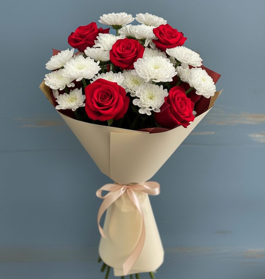 Букет цветов из: Розы и Хризантемы в Мокрое