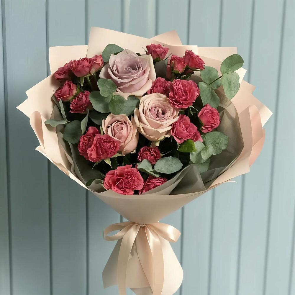Букет цветов из: Гвоздики и Розы в Мокрое