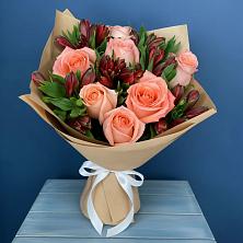 Букет цветов из:  Розы и Альстромерии в Мокрое