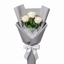 Букет 3 белые розы в Мокрое