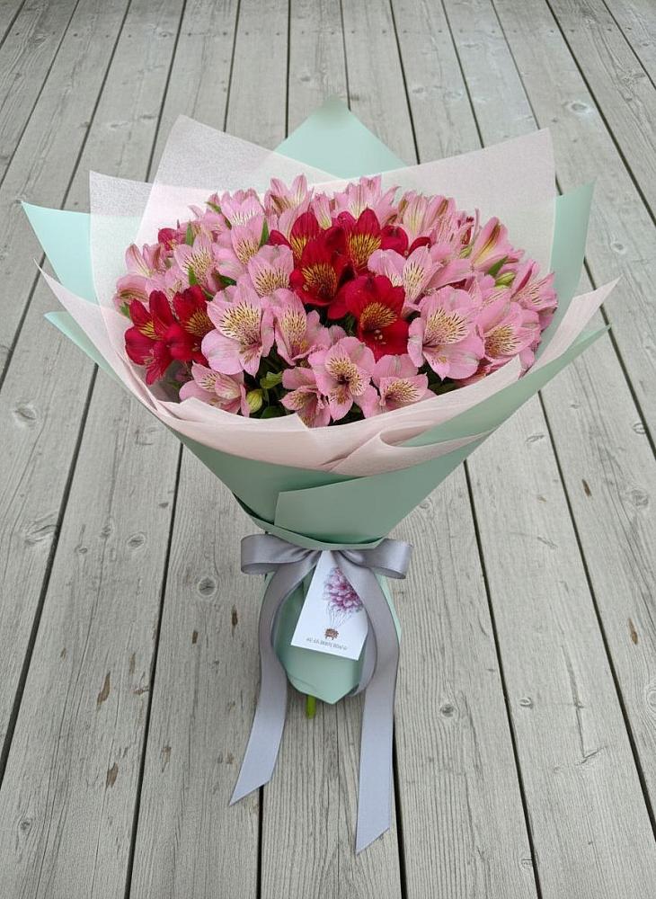 Букет цветов из: Альстромерии в Мокрое