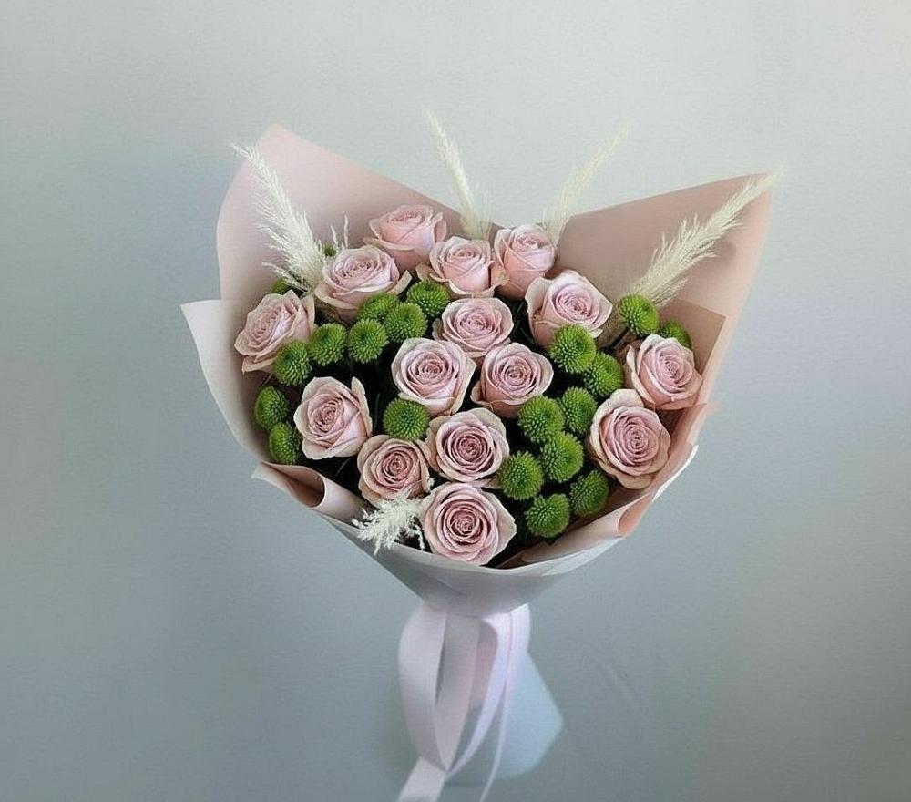 Букет цветов из: Розы и Хризантемы в Мокрое