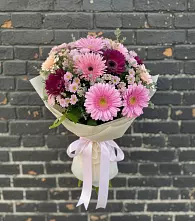 Букет цветов из:  Герберы и Хризантемы в Мокрое