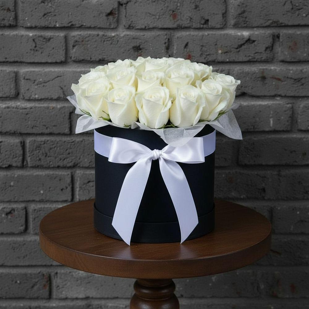 Цветочная композиция из Розы в шляпной коробке в Мокрое