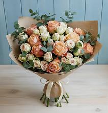 Букет цветов из:  Альстромерии и Розы в Мокрое